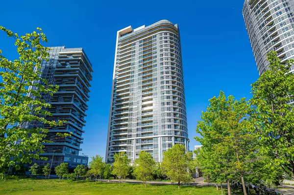 181 Village Green SQ #1113,  Toronto E07,  ON M1S 0K5