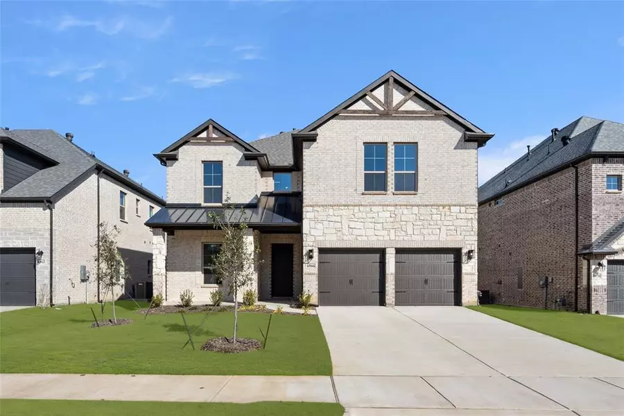 6966 Westlake Drive, Grand Prairie, TX 75054