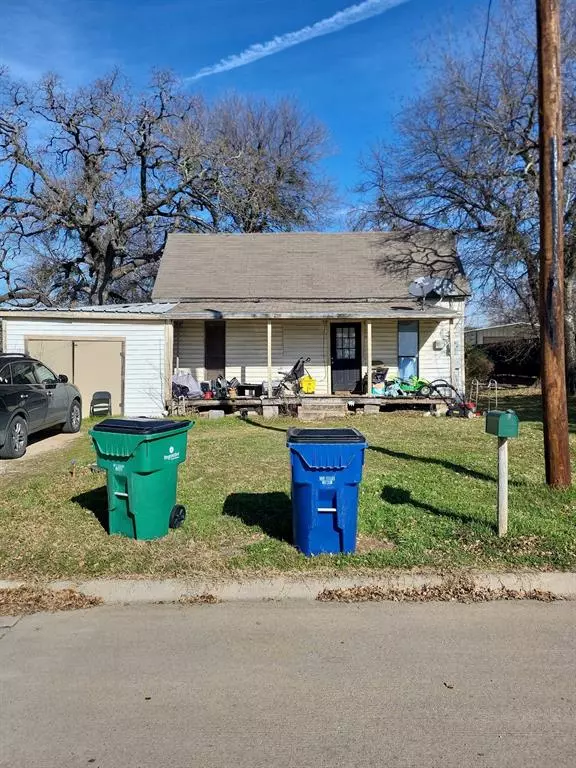 1403 Thompson Street, Bridgeport, TX 76426