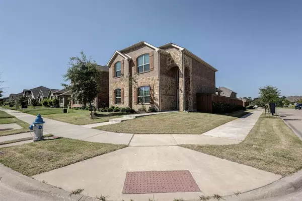 4000 Villawood Trail, Heartland, TX 75126