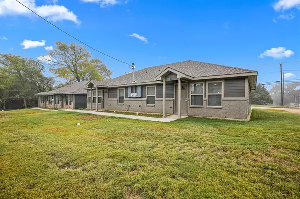 Denison, TX 75020,330 W Munson Street #330