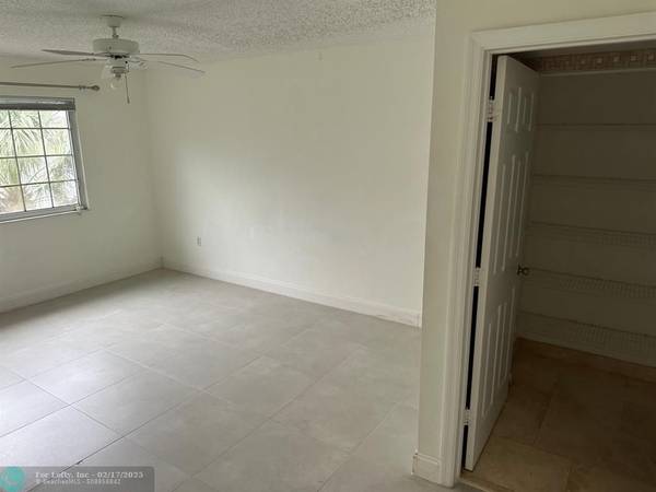 Coconut Creek, FL 33073,5065 Wiles Rd  #306