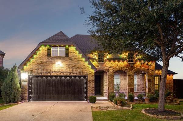 2419 Laguna Lane, Arlington, TX 76012