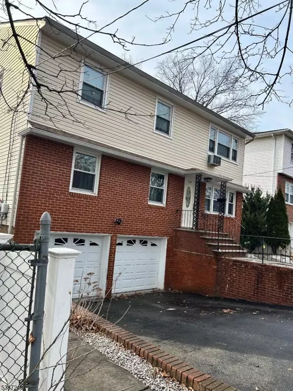 132 Oak St #1, Rahway City, NJ 07065