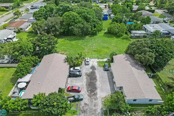 5808 W Park Rd, Hollywood, FL 33021