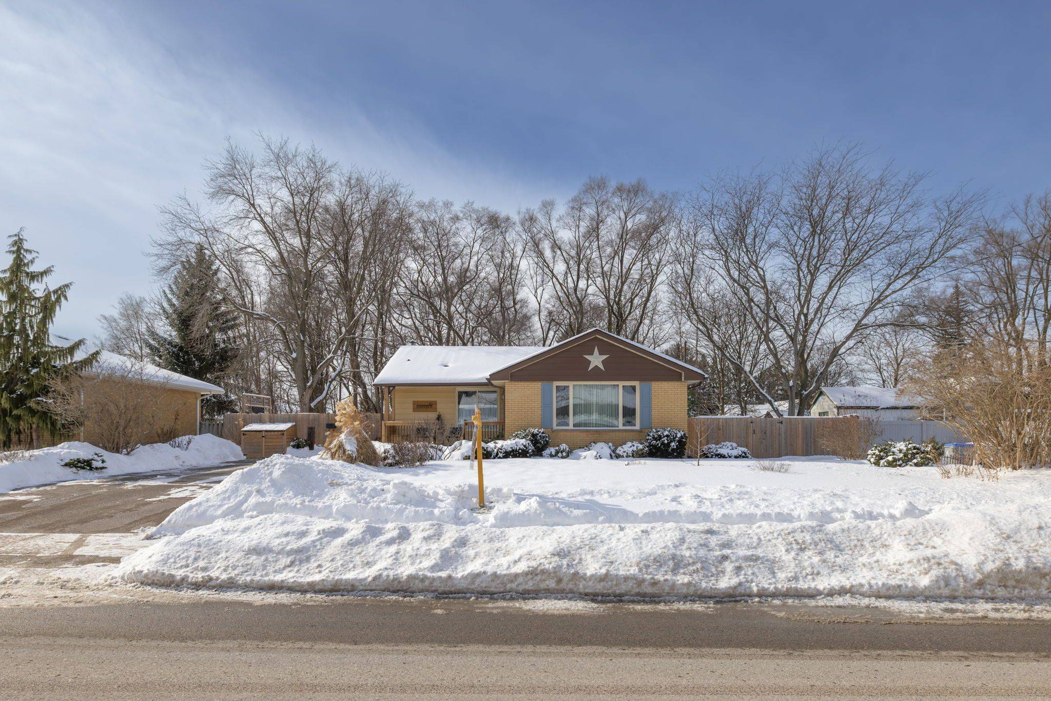 Strathroy-caradoc, ON N7G 2E7,30 Egerton ST