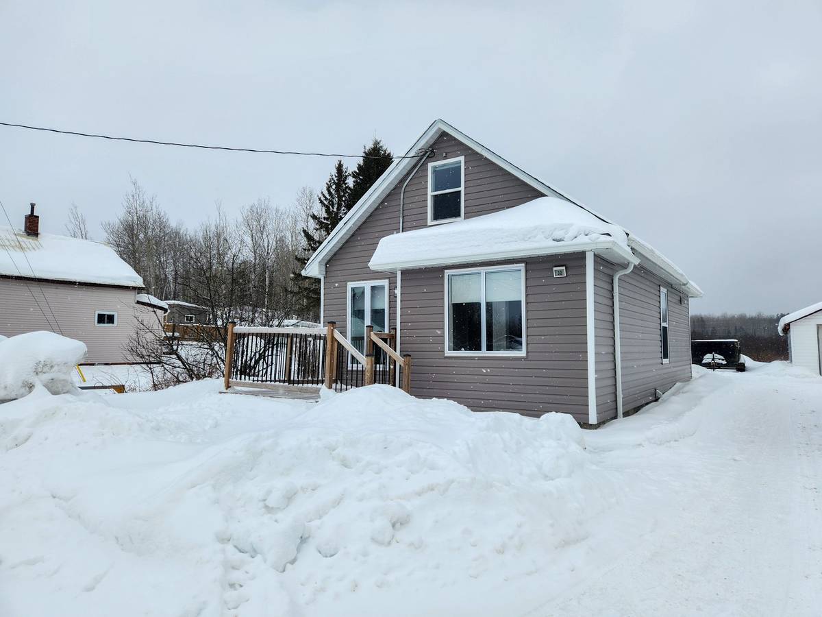 Kirkland Lake, ON P2N 2X7,32 Earl ST