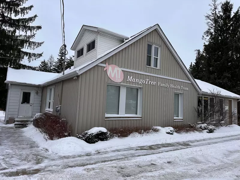 28 Brock RD N #B, Puslinch, ON N1H 6H9