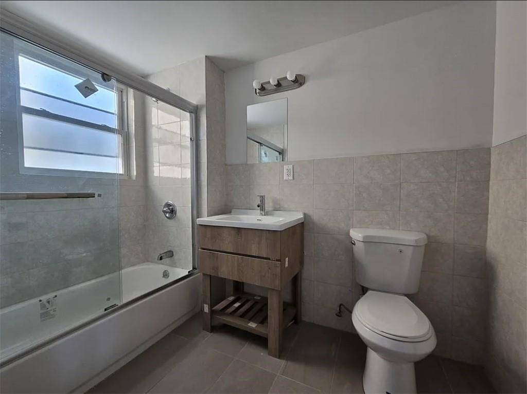 Brooklyn, NY 11232,4321 3rd AVE