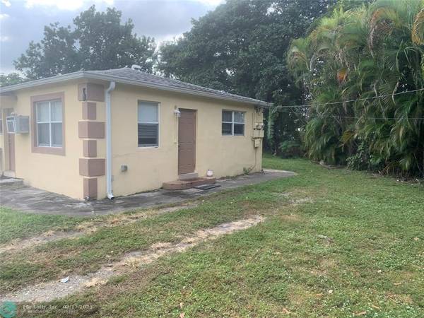 224 N 57th Ave, Hollywood, FL 33021