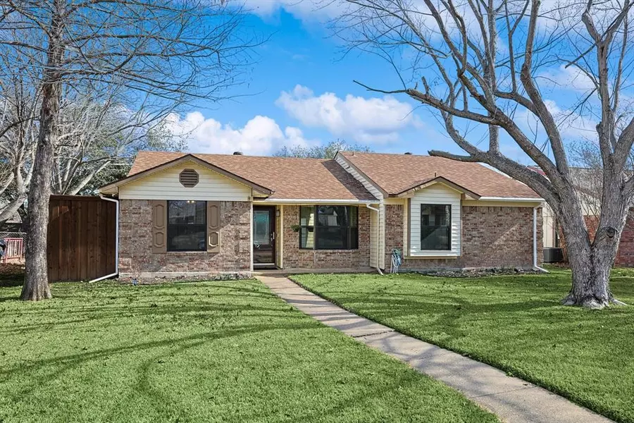 702 Bryan Place, Seagoville, TX 75159