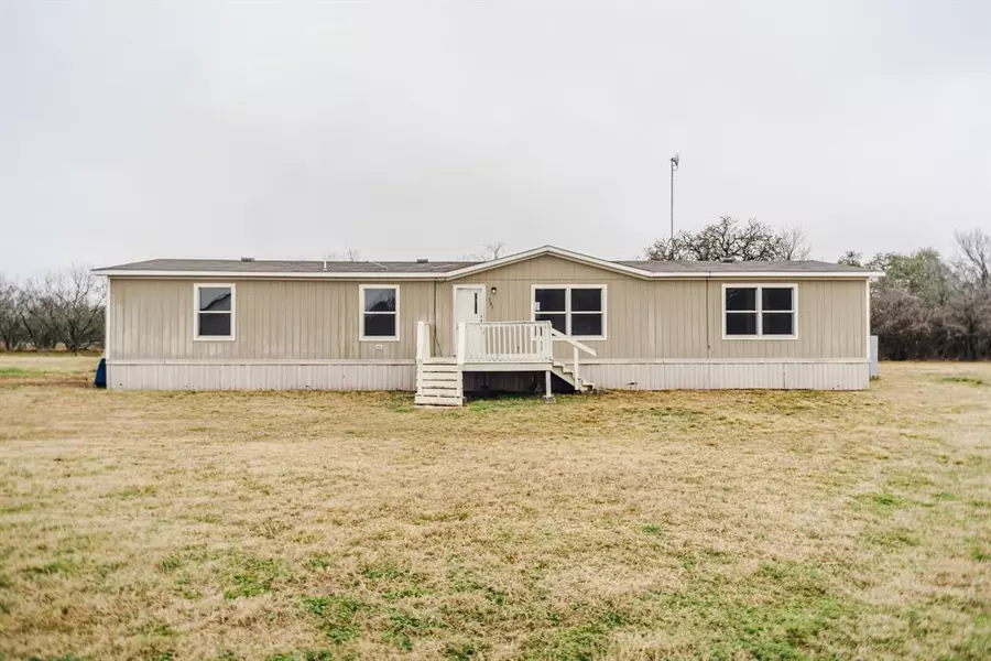 565 Mustang Drive, Stephenville, TX 76401