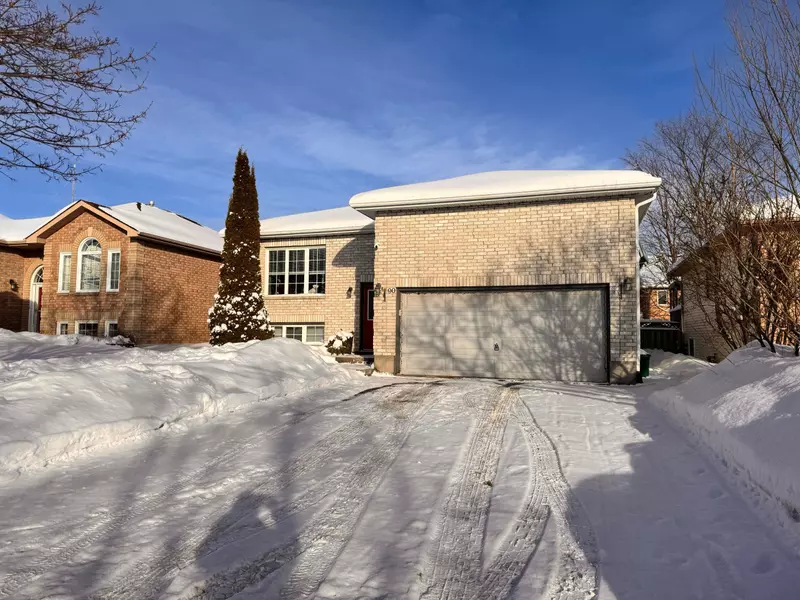 90 O'SHAUGHNESSY CRES, Barrie, ON L4N 7L9