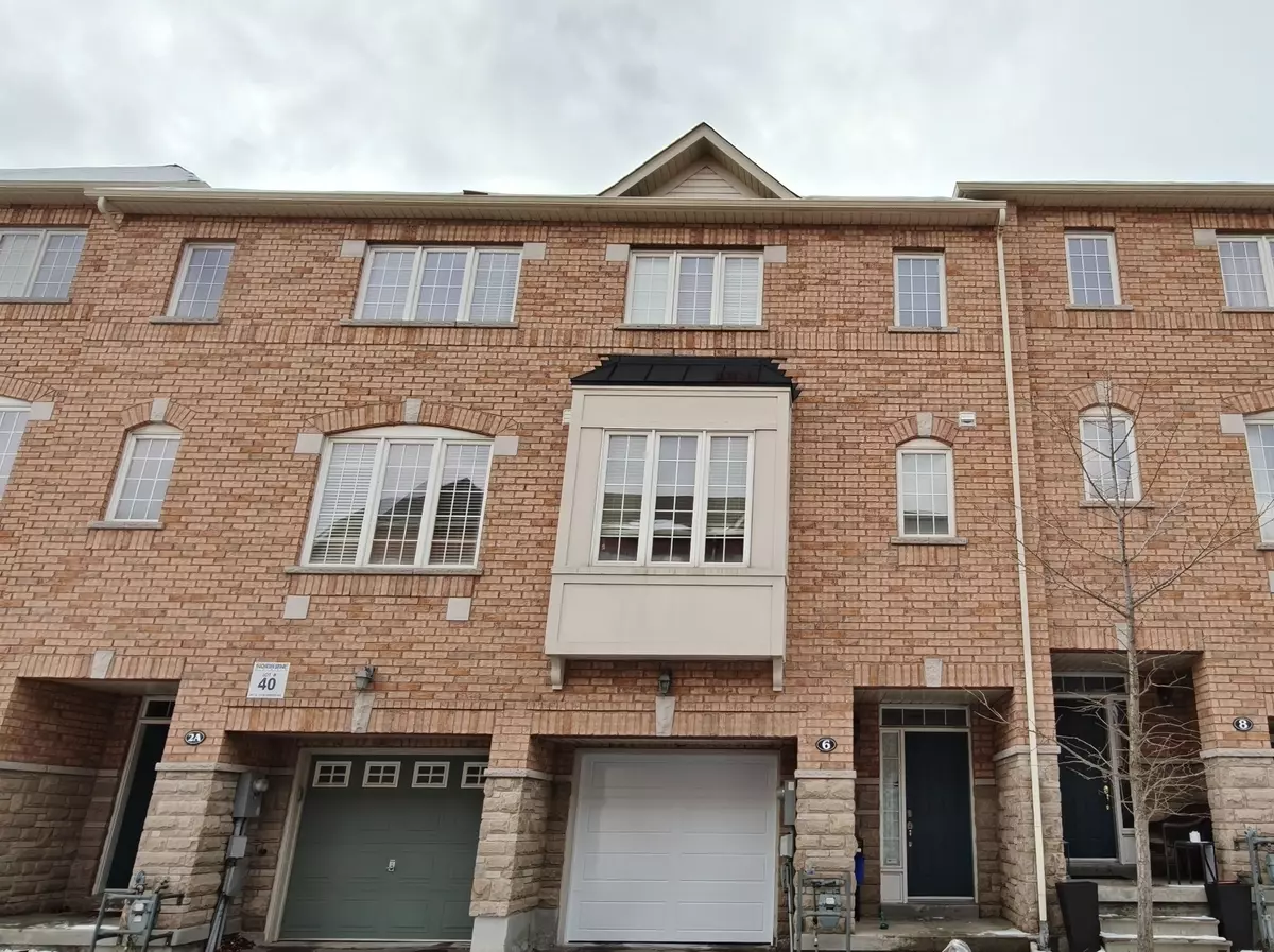 Richmond Hill, ON L4S 0C9,151 Silverwood AVE #6