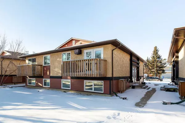 5 Acadia RD West #7, Lethbridge, AB T1K 4C1