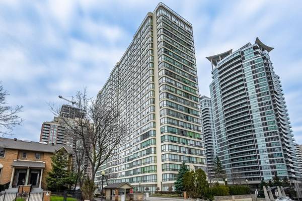 55 Elm DR W #2107, Mississauga, ON L5B 3Z3