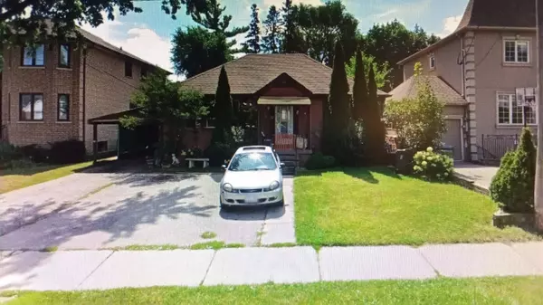 117 Fairholme AVE, Toronto C04, ON M6B 2X1