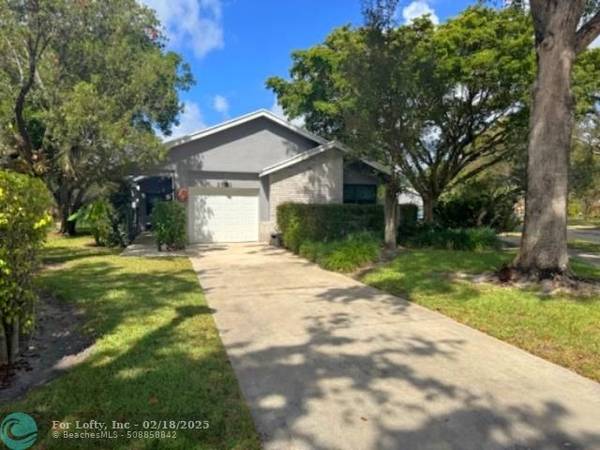 2581 Calamondin Cir, Coconut Creek, FL 33063