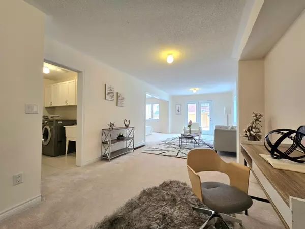 Markham, ON L6C 0T7,19 Living CRES