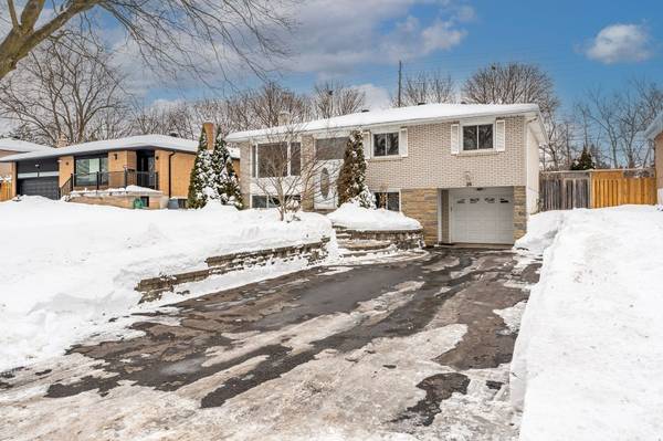 20 Bakerdale RD, Markham, ON L3P 1J4