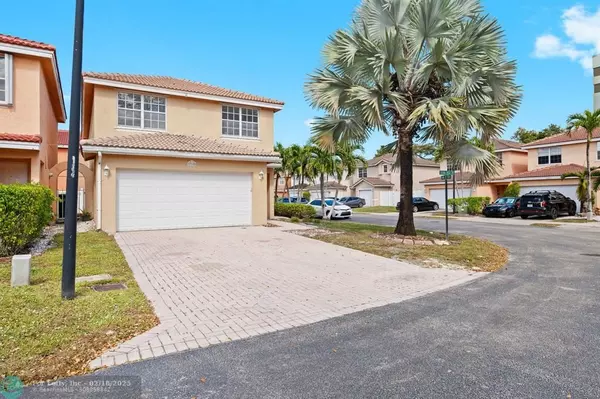 7155 SIENNA RIDGE DR, Fort Lauderdale, FL 33319