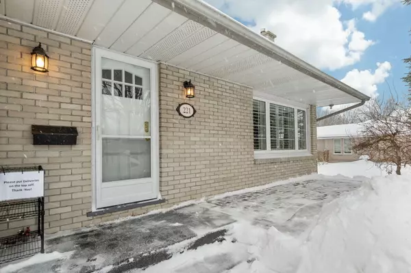 Goderich, ON N7A 2E8,221 Elgin AVE W