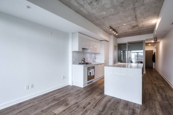 109 Ossington AVE #310, Toronto C01, ON M6J 2Z2