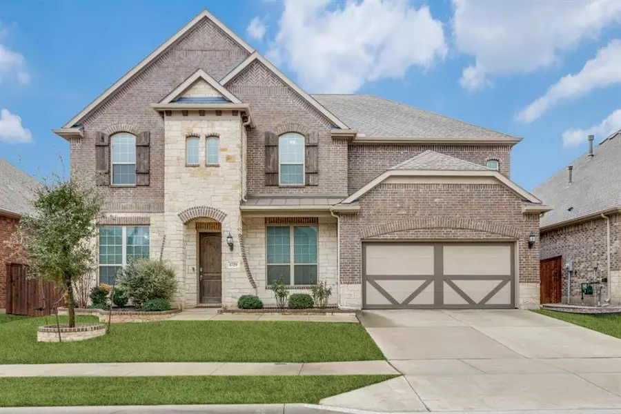 1729 Bellinger Drive, Fort Worth, TX 76052