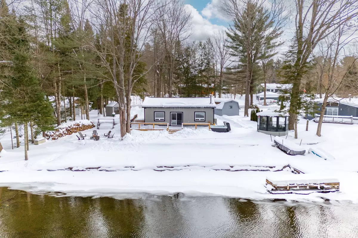 Kawartha Lakes, ON K0M 2L0,11 Little Bay DR