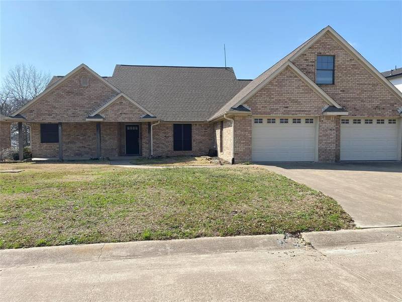 2833 Rodeo Drive, Quinlan, TX 75474