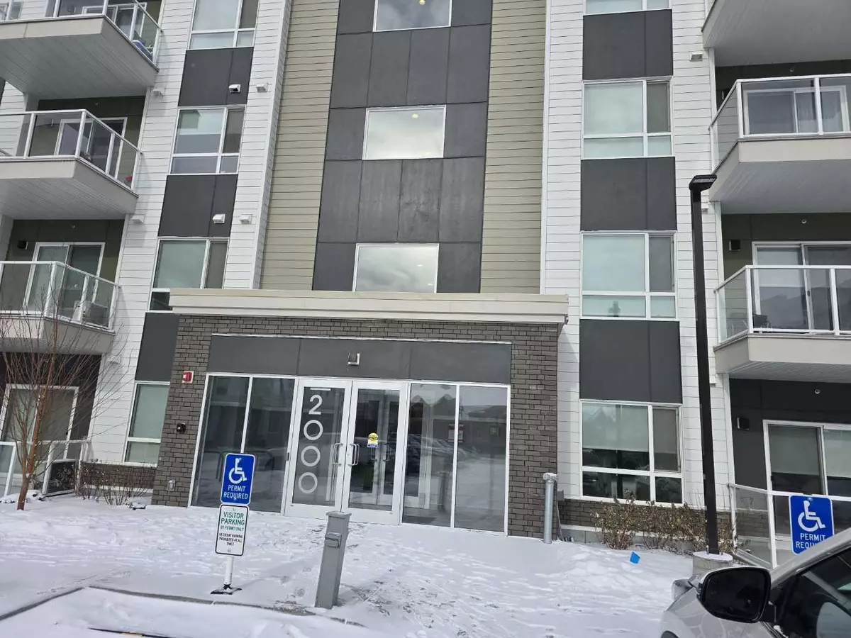 Calgary, AB T3M 3T1,220 Seton GRV SE #2314