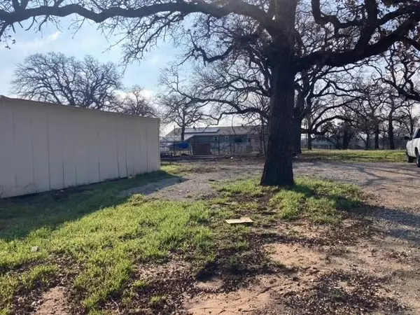 Springtown, TX 76082,900 Ben