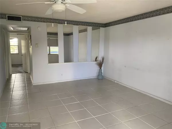 Deerfield Beach, FL 33442,298 Prescott O  #298