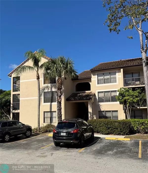 4521 W Mcnab Rd  #19, Pompano Beach, FL 33069