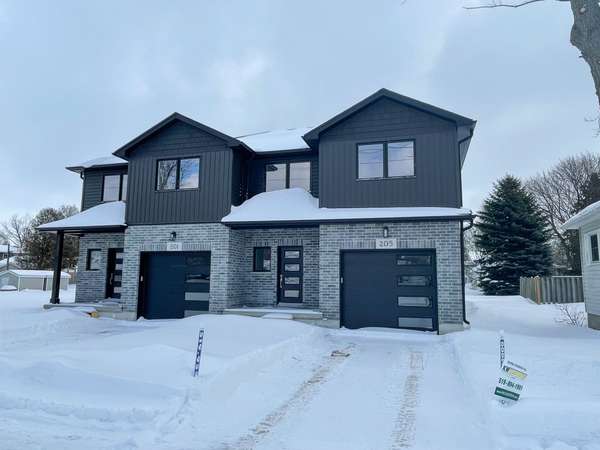 Goderich, ON N7A 3M2,205 South ST