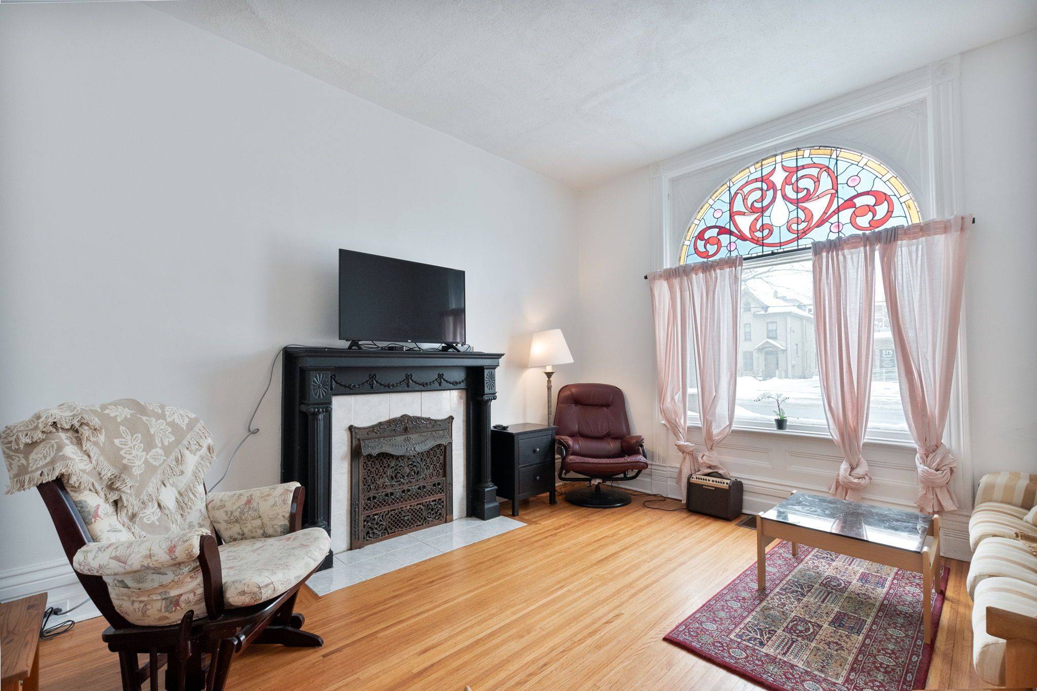 London, ON N6B 2P9,578 WATERLOO ST