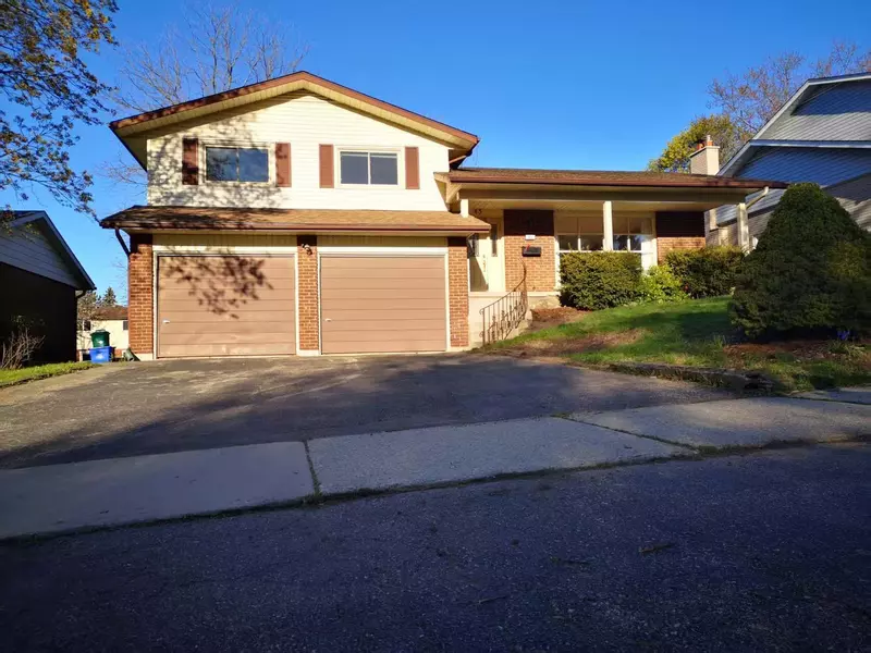 45 Inwood DR, Kitchener, ON N2M 2Y9