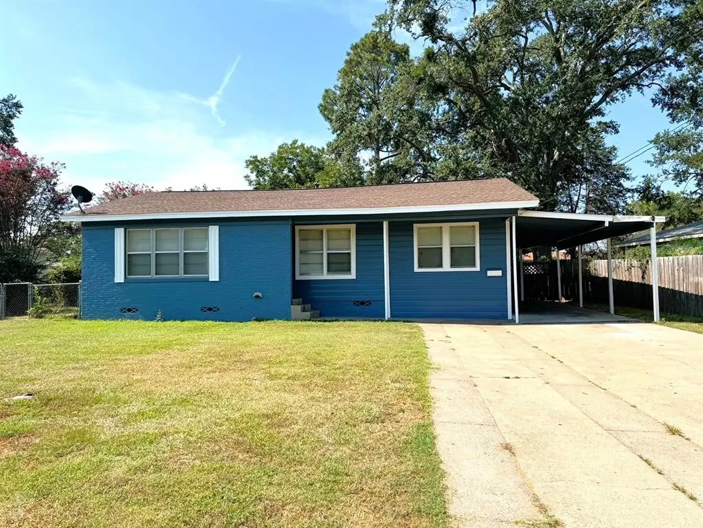 Mount Pleasant, TX 75455,1708 E 1st Street