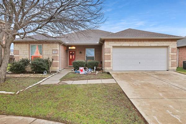 519 Zachum Drive, Arlington, TX 76002