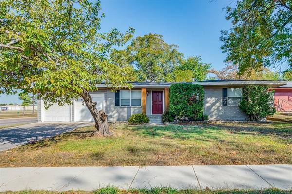 760 Willow Street, Hurst, TX 76053