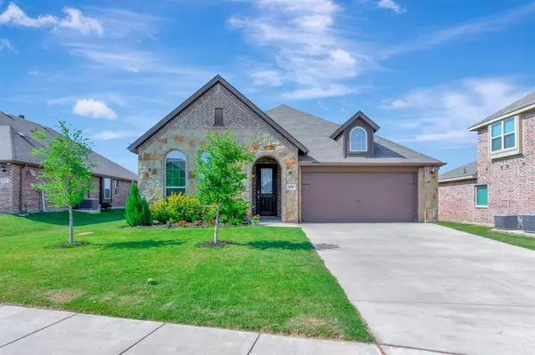 238 Ovaletta Drive, Justin, TX 76247