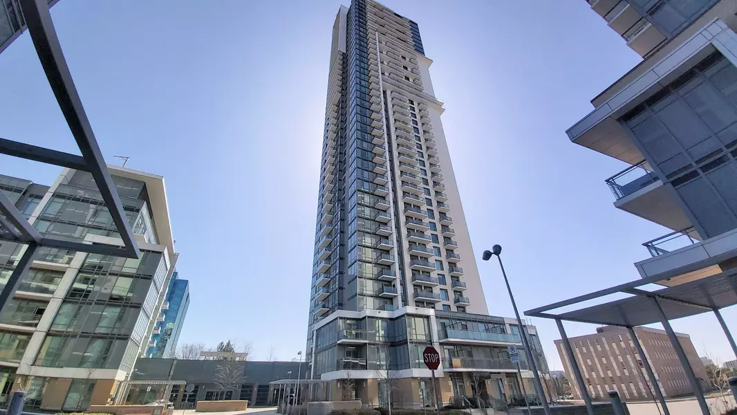 55 Ann O'Reilly RD #1806, Toronto C15, ON M2J 0C9