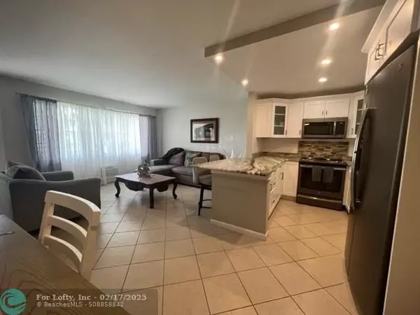 West Palm Beach, FL 33417,11 Cambridge A  #11