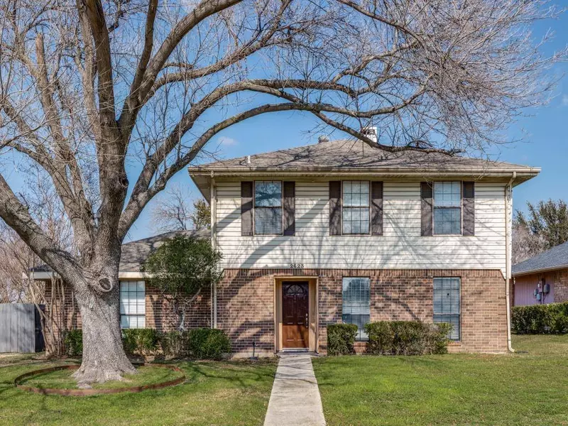 2623 SUMMERTREE Drive, Carrollton, TX 75006