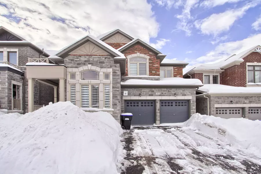 31 Janes CRES, New Tecumseth, ON L9R 0V9