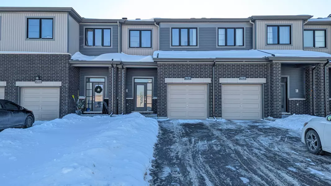 513 Winterset RD S, Kanata, ON K2T 0P4