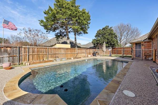 2615 Wild Ivy Trail, Mansfield, TX 76063