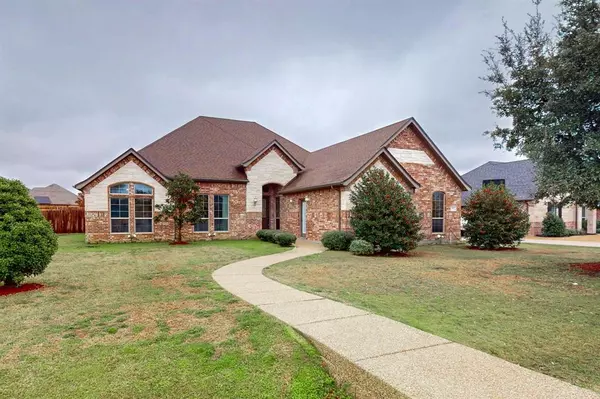 3103 Arrow Creek Drive, Granbury, TX 76049