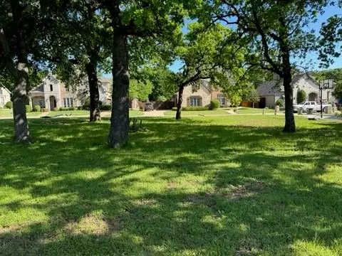 2910 Zinfandel Lane, Arlington, TX 76001