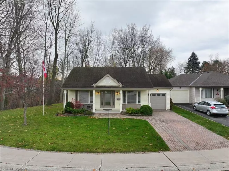 11 MCDONALD CT, Tillsonburg, ON N4G 5L8